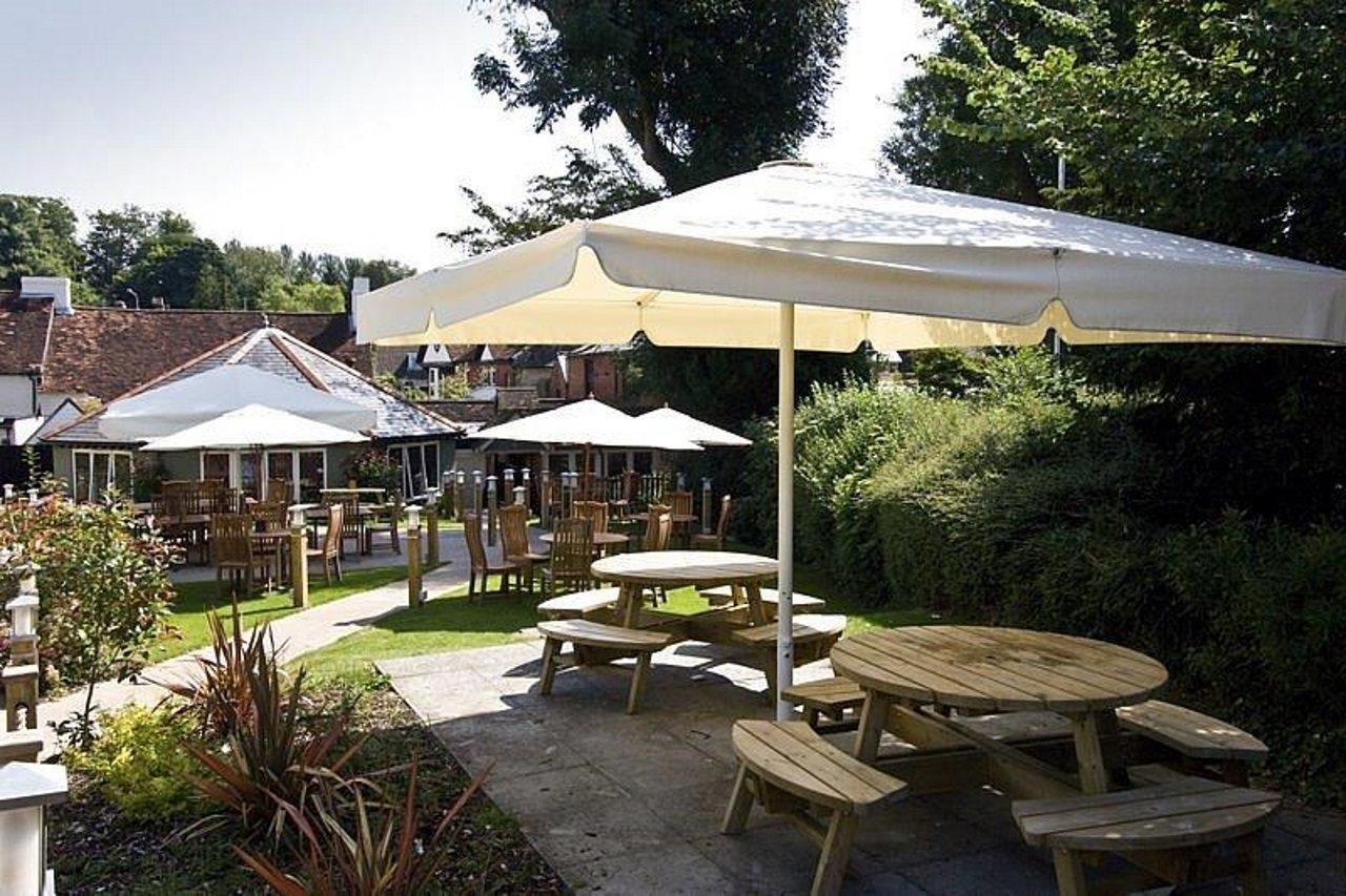 Horndean Premier Inn Portsmouth מראה חיצוני תמונה