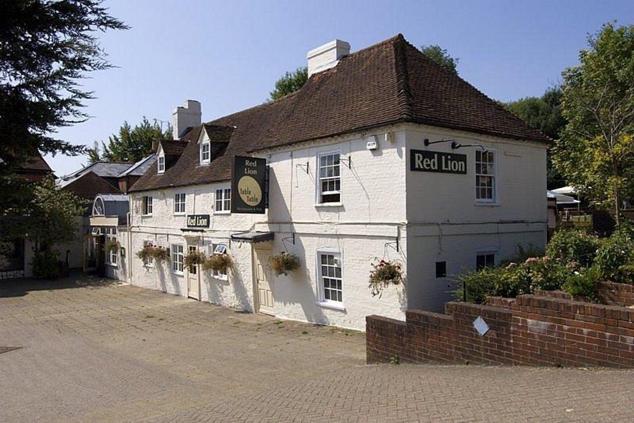 Horndean Premier Inn Portsmouth מראה חיצוני תמונה