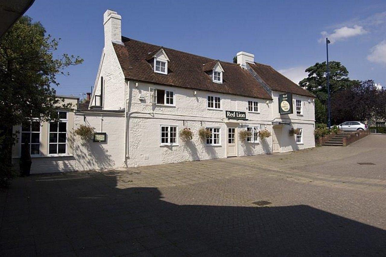 Horndean Premier Inn Portsmouth מראה חיצוני תמונה